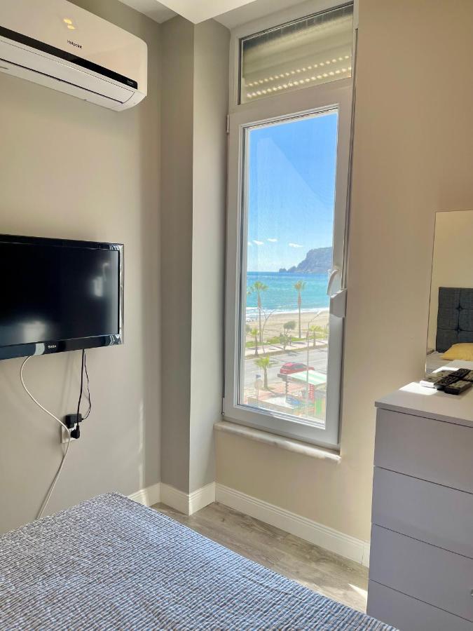 Sa Apartments! Beachfront Apartment With Sea View & Pool Alanya Esterno foto