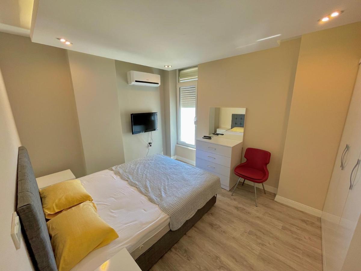 Sa Apartments! Beachfront Apartment With Sea View & Pool Alanya Esterno foto