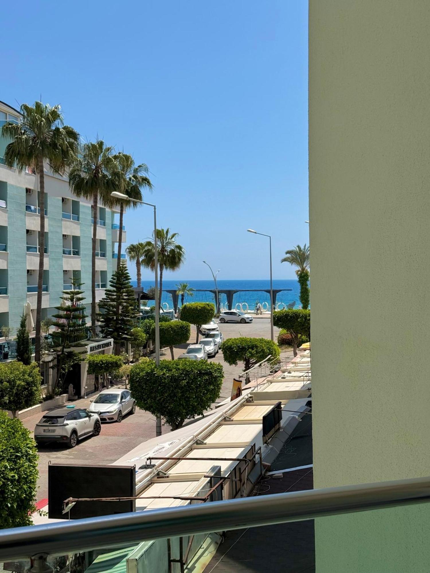 Sa Apartments! Beachfront Apartment With Sea View & Pool Alanya Esterno foto