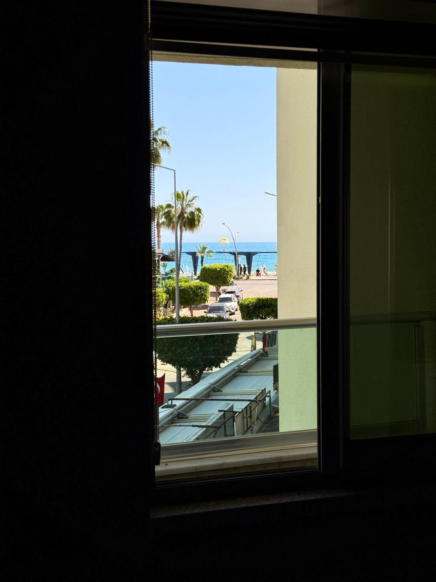 Sa Apartments! Beachfront Apartment With Sea View & Pool Alanya Esterno foto