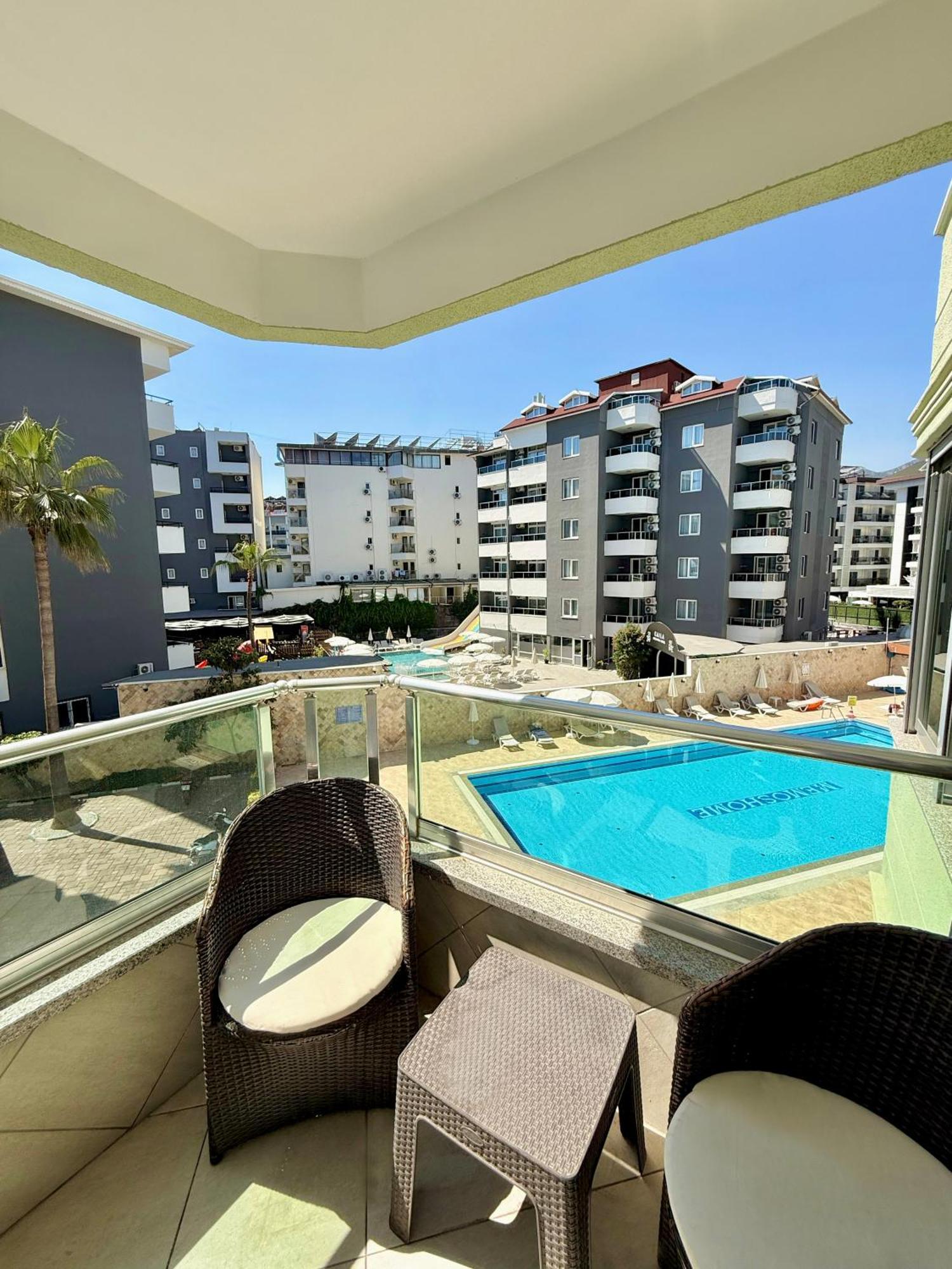 Sa Apartments! Beachfront Apartment With Sea View & Pool Alanya Esterno foto