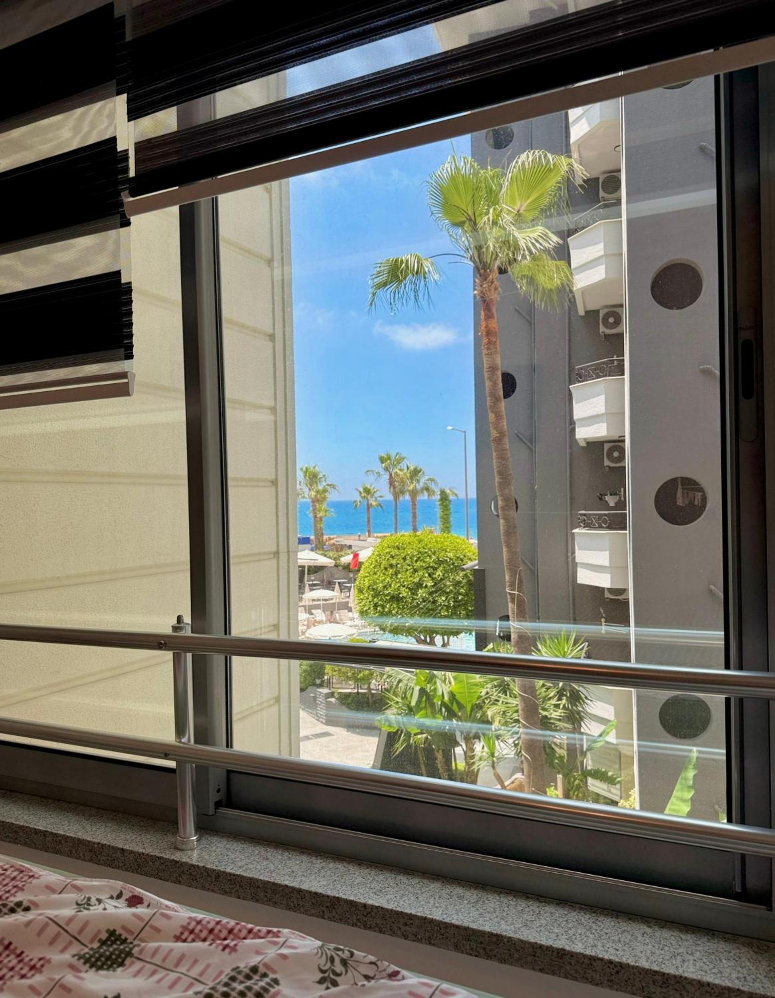 Sa Apartments! Beachfront Apartment With Sea View & Pool Alanya Esterno foto
